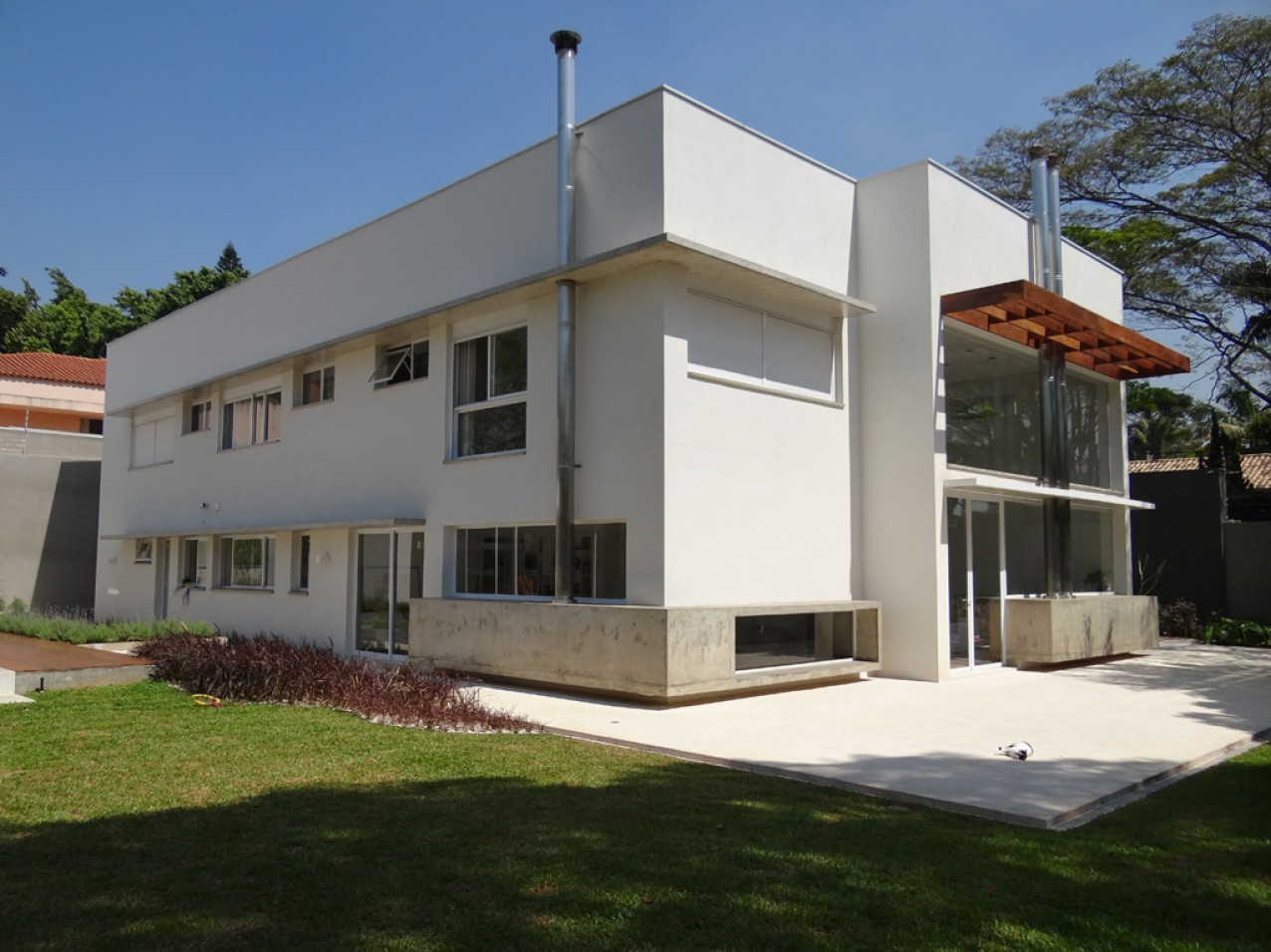 Obra residencial alto da Boa Vista IV - Frente